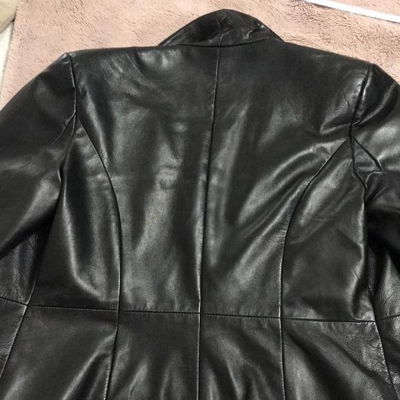 Ladies leather jacket size large by Daniel - Picture 8 of 12
